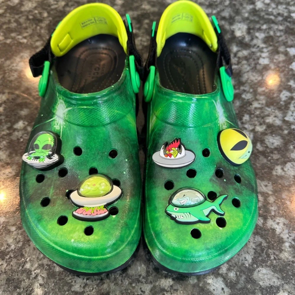 Crocs Kids J5 Green Alien Galaxy Clogs w/ Jibbitz Charms‎